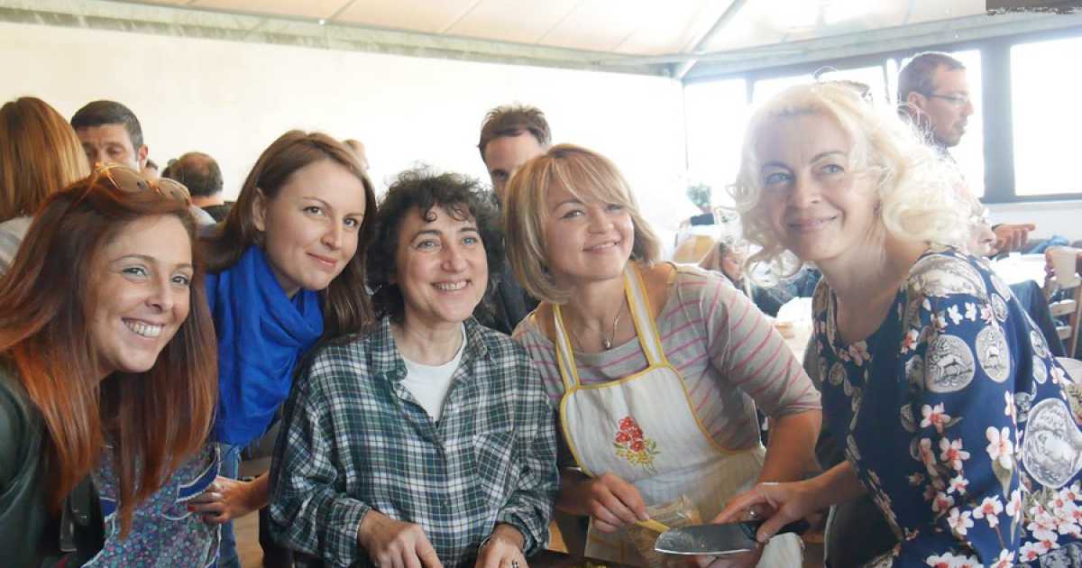 Feste, amori e prodotti tipici: a Carrassi, dove vive la dinamica comunit� russa di Bari